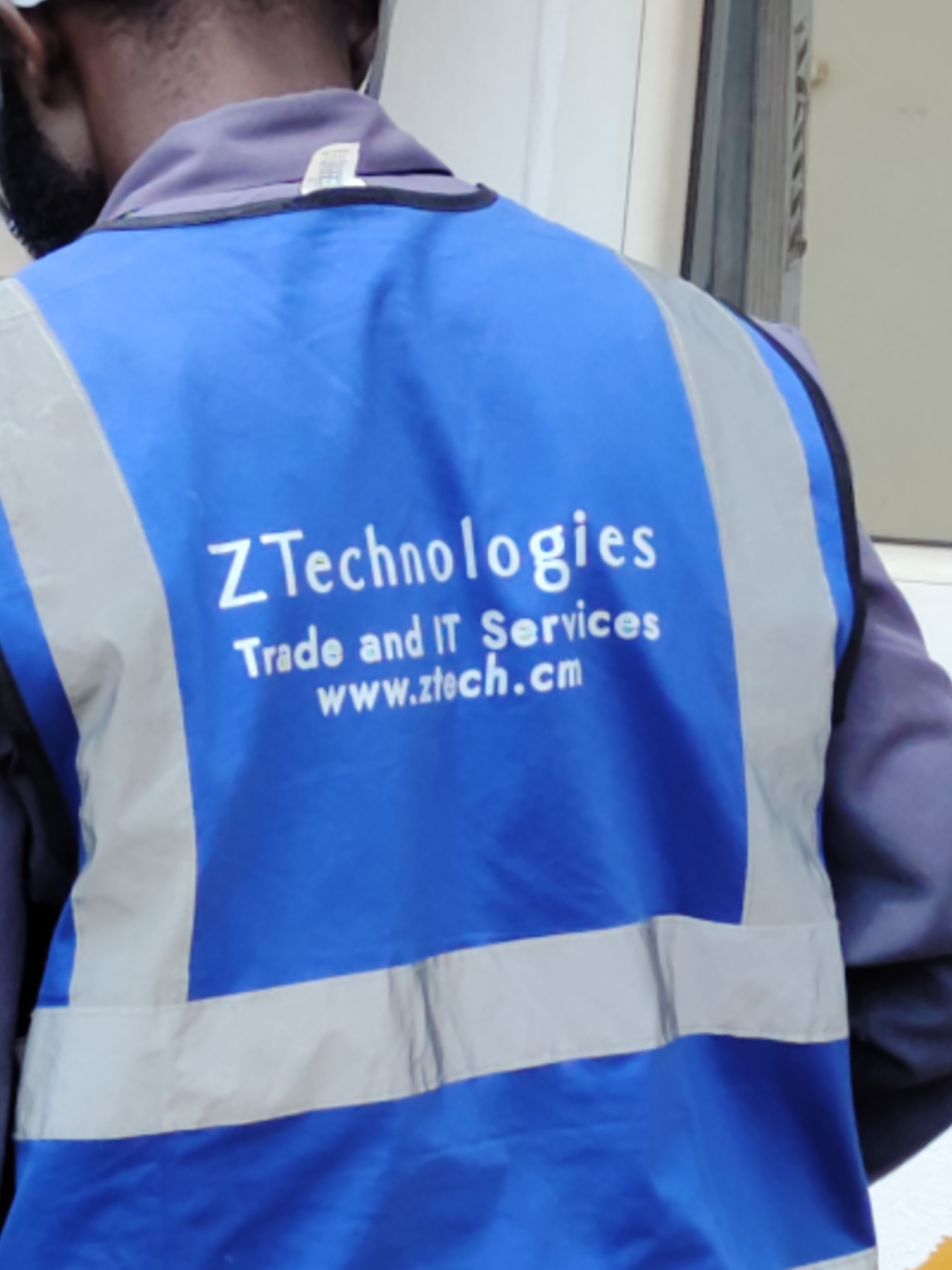 Caméra de sécurité sur trépied